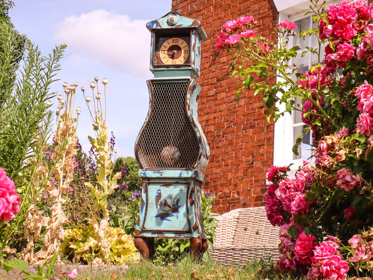 Product photograph of Tic Toc The Clock from The Garden Furniture Centre Ltd
