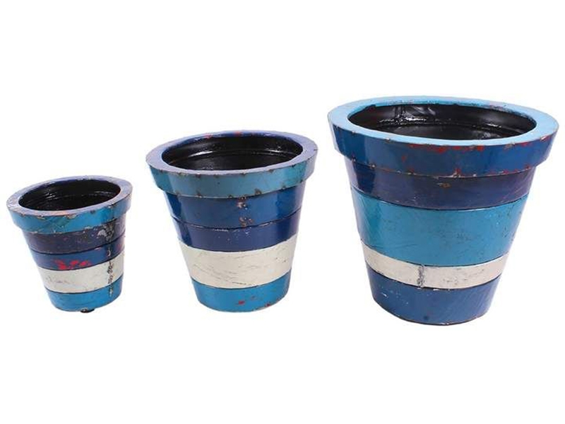Product photograph of Collaroy Round Planters Set Of Three from The Garden Furniture Centre Ltd