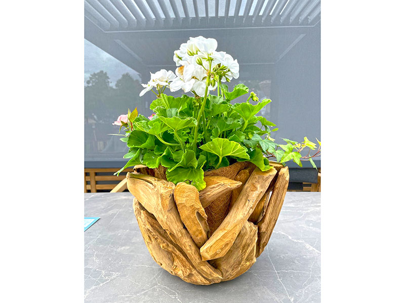 Product photograph of Villa Bowl from The Garden Furniture Centre Ltd